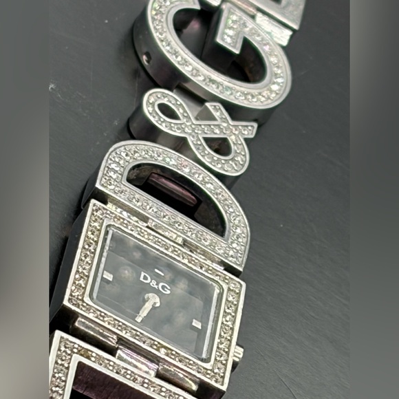 Authentic Dolce & Gabbana D&G Pave’ Crystal Logo Bracelet Watch-Stainless Steel main image 5